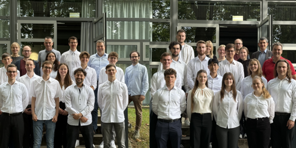 The picture shows the students and supervisors of the design project.